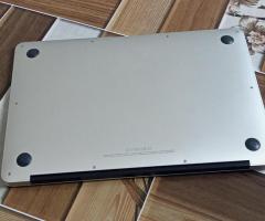 MacBook air - Image 4