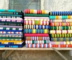 Weaving clothes ( northern kente)