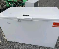 Deep freezer refrigerator