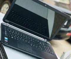 Toshiba Satellite C50 - Image 2